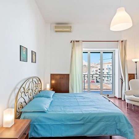 Liberta Frame Apartment With Terrace And Etna View 卡塔尼亚 外观 照片