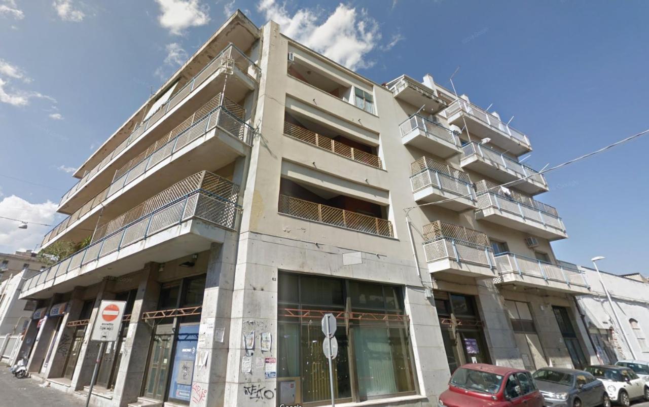 Liberta Frame Apartment With Terrace And Etna View 卡塔尼亚 外观 照片
