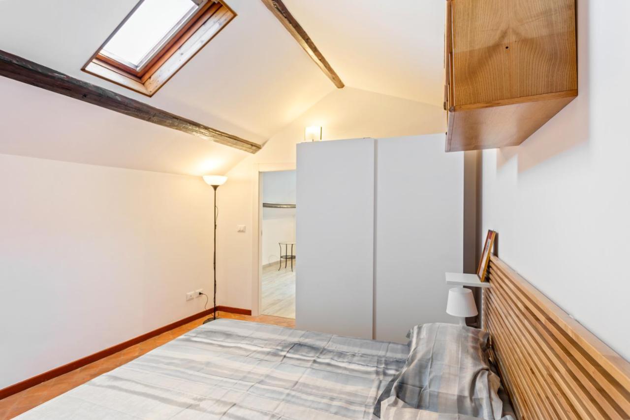 Liberta Frame Apartment With Terrace And Etna View 卡塔尼亚 外观 照片