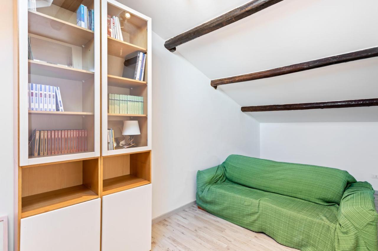 Liberta Frame Apartment With Terrace And Etna View 卡塔尼亚 外观 照片
