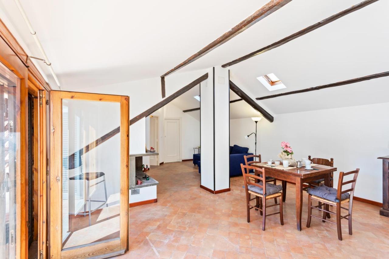 Liberta Frame Apartment With Terrace And Etna View 卡塔尼亚 外观 照片