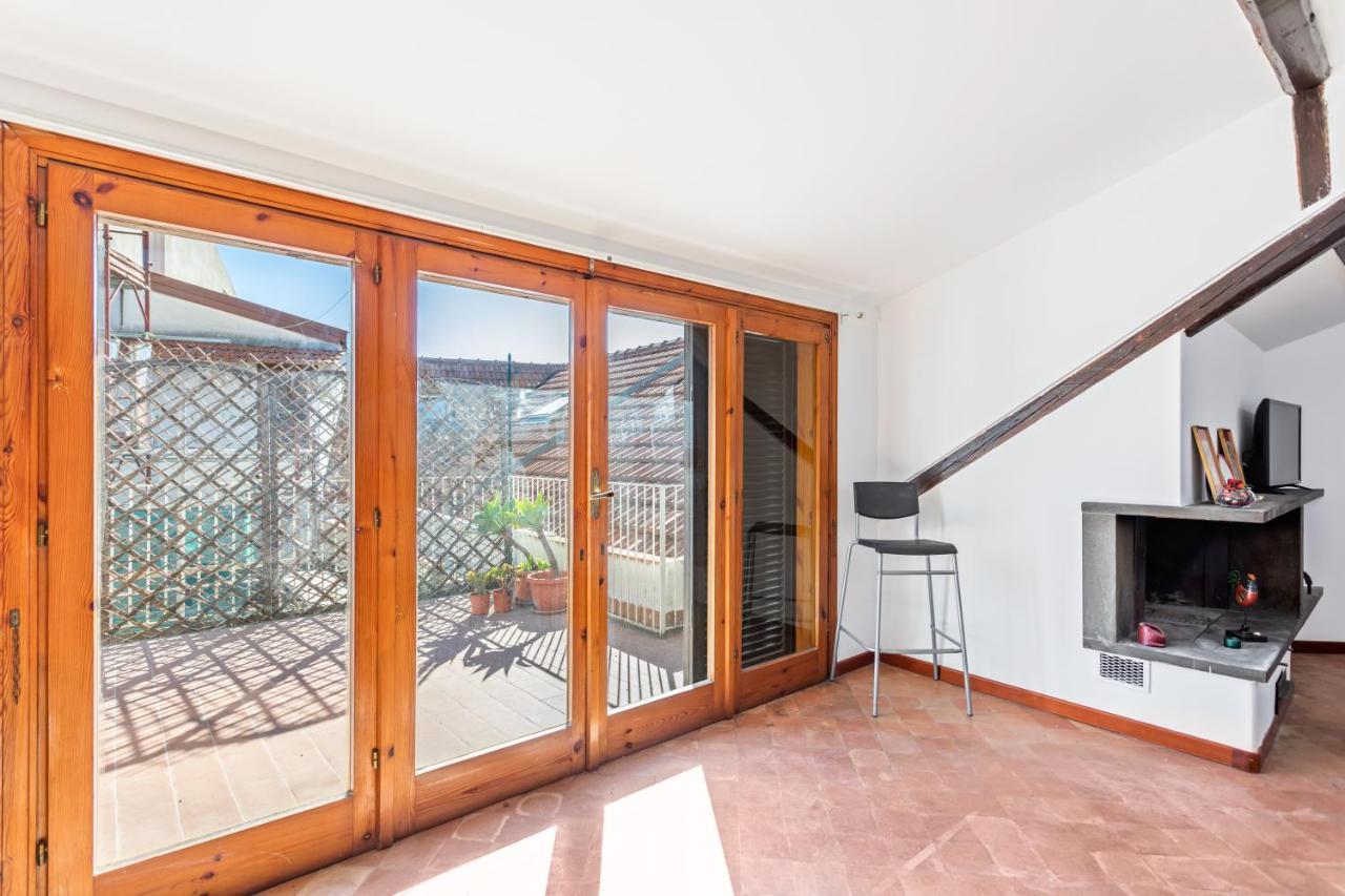Liberta Frame Apartment With Terrace And Etna View 卡塔尼亚 外观 照片